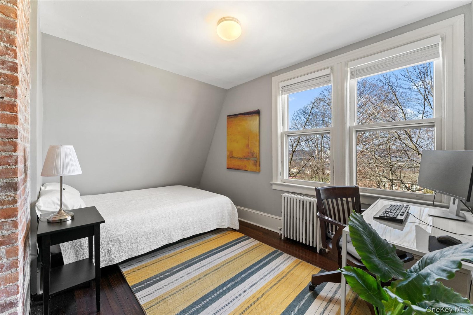 91 Grove Street Photo 16