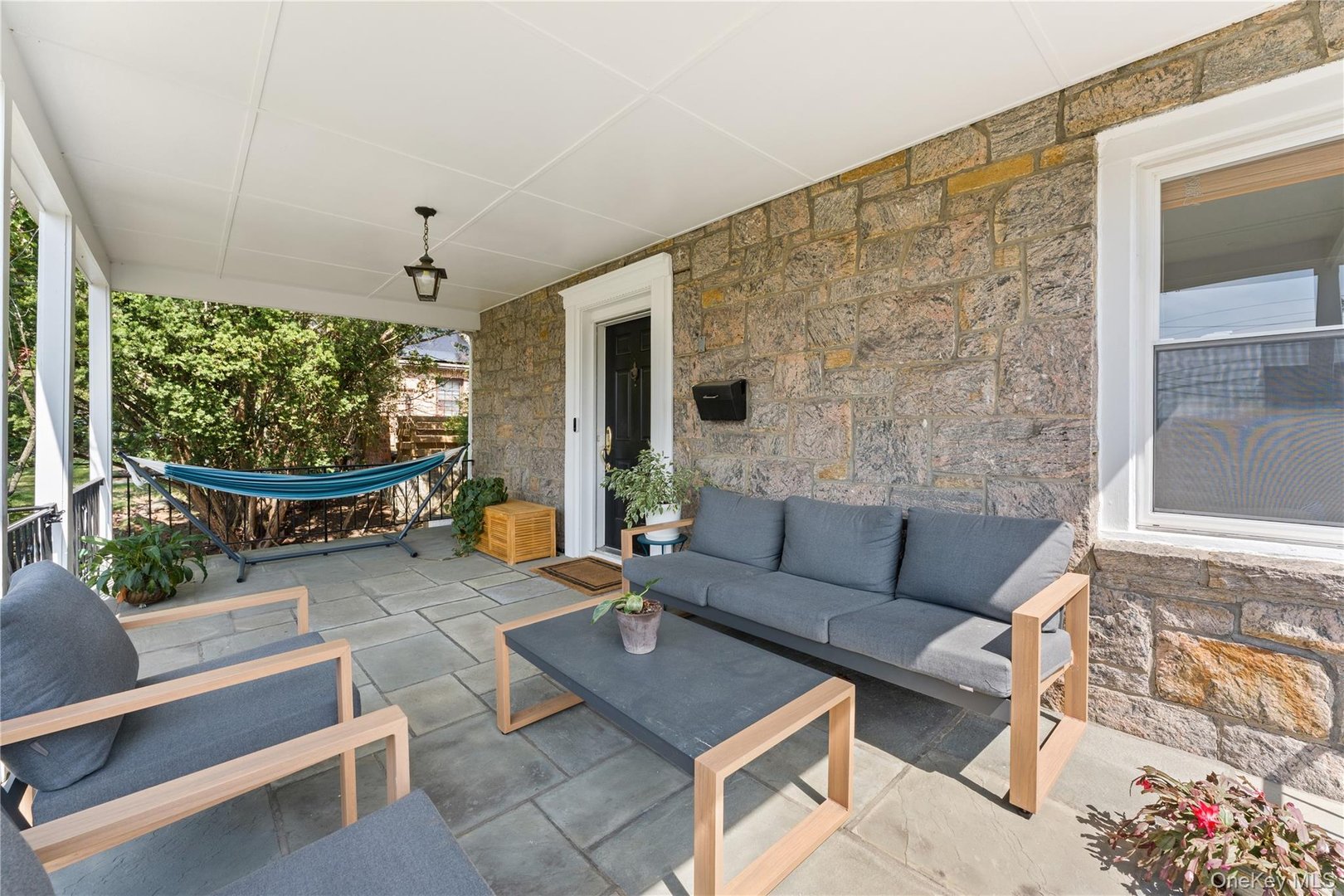 206 Palisade Avenue Photo 2