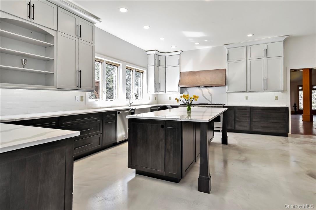 99 Moseman Avenue Photo 20