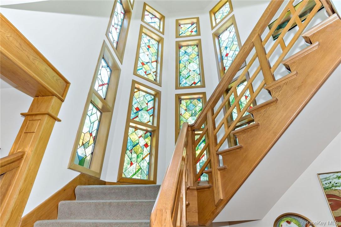 99 Moseman Avenue Photo 14