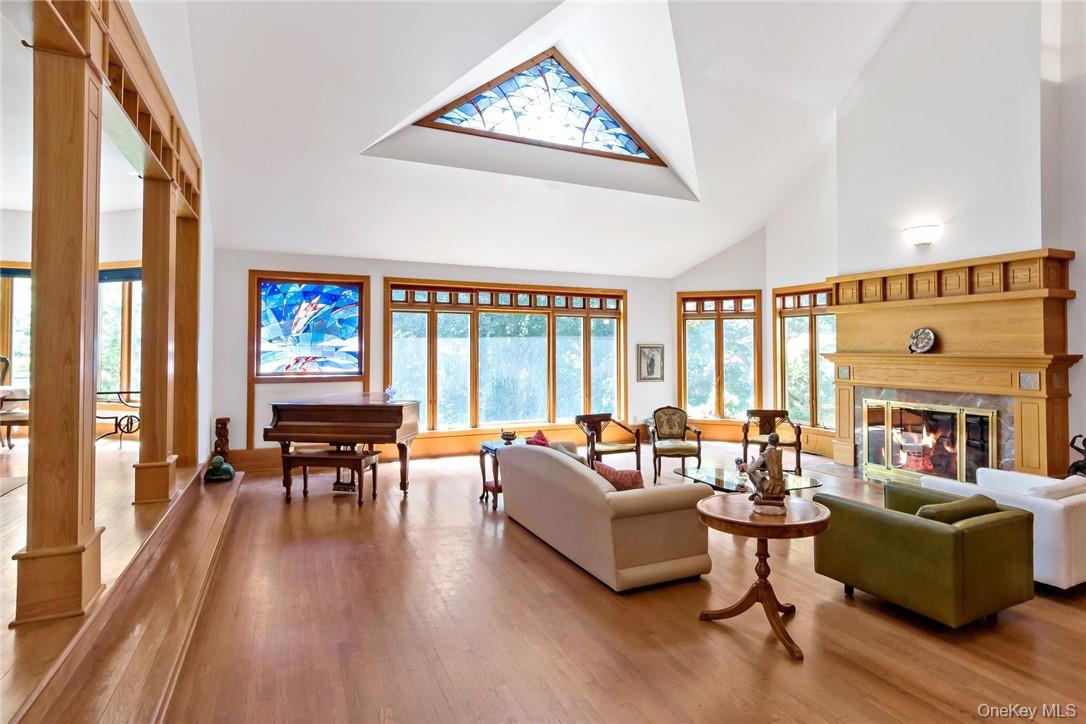 99 Moseman Avenue Photo 13