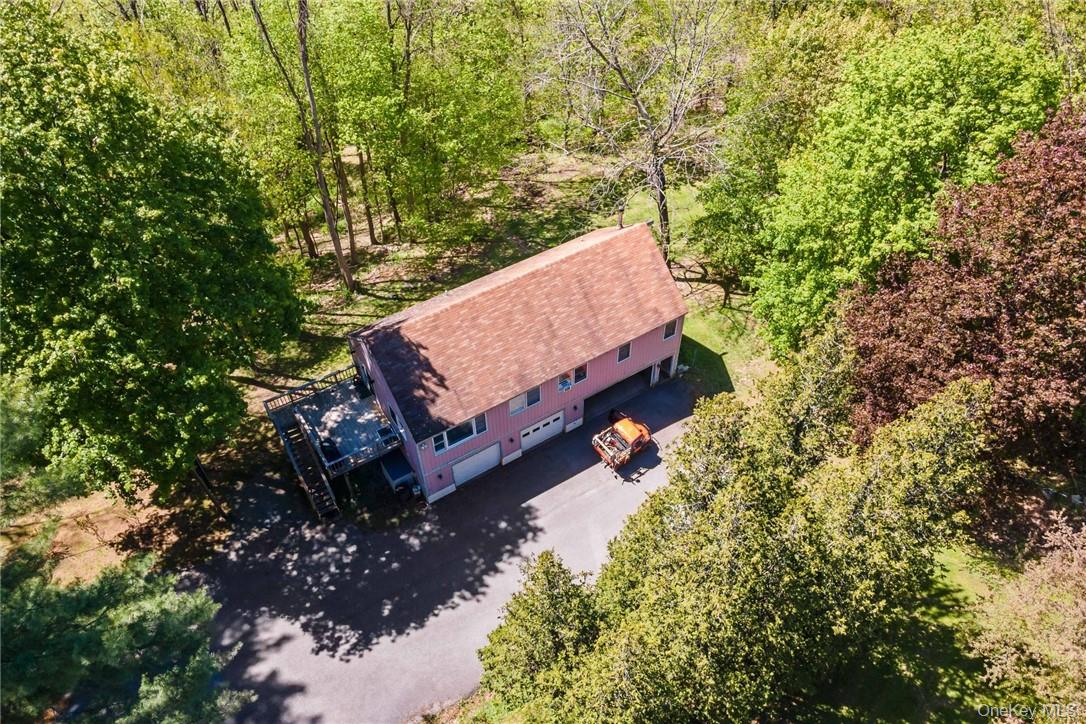 99 Moseman Avenue Photo 29