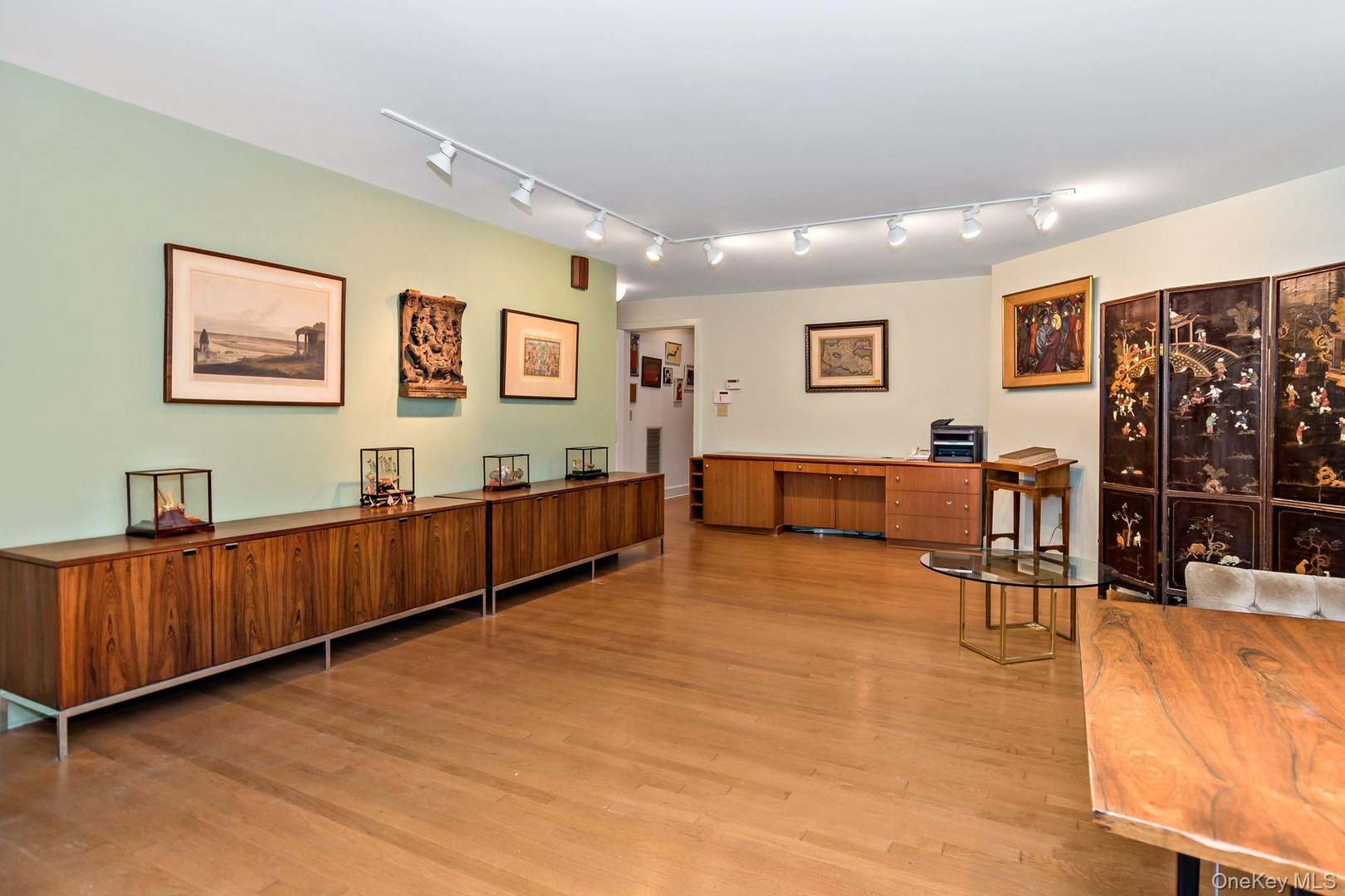 99 Moseman Avenue Photo 38