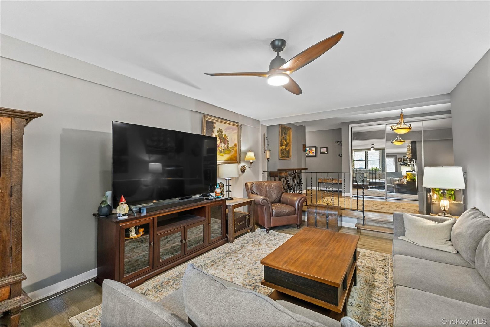 60 Barker Street  #317 Photo 5