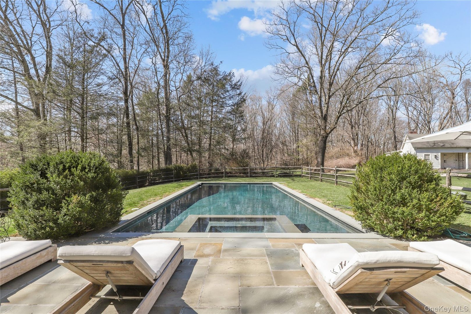 269 Stone Hill Road Photo 33