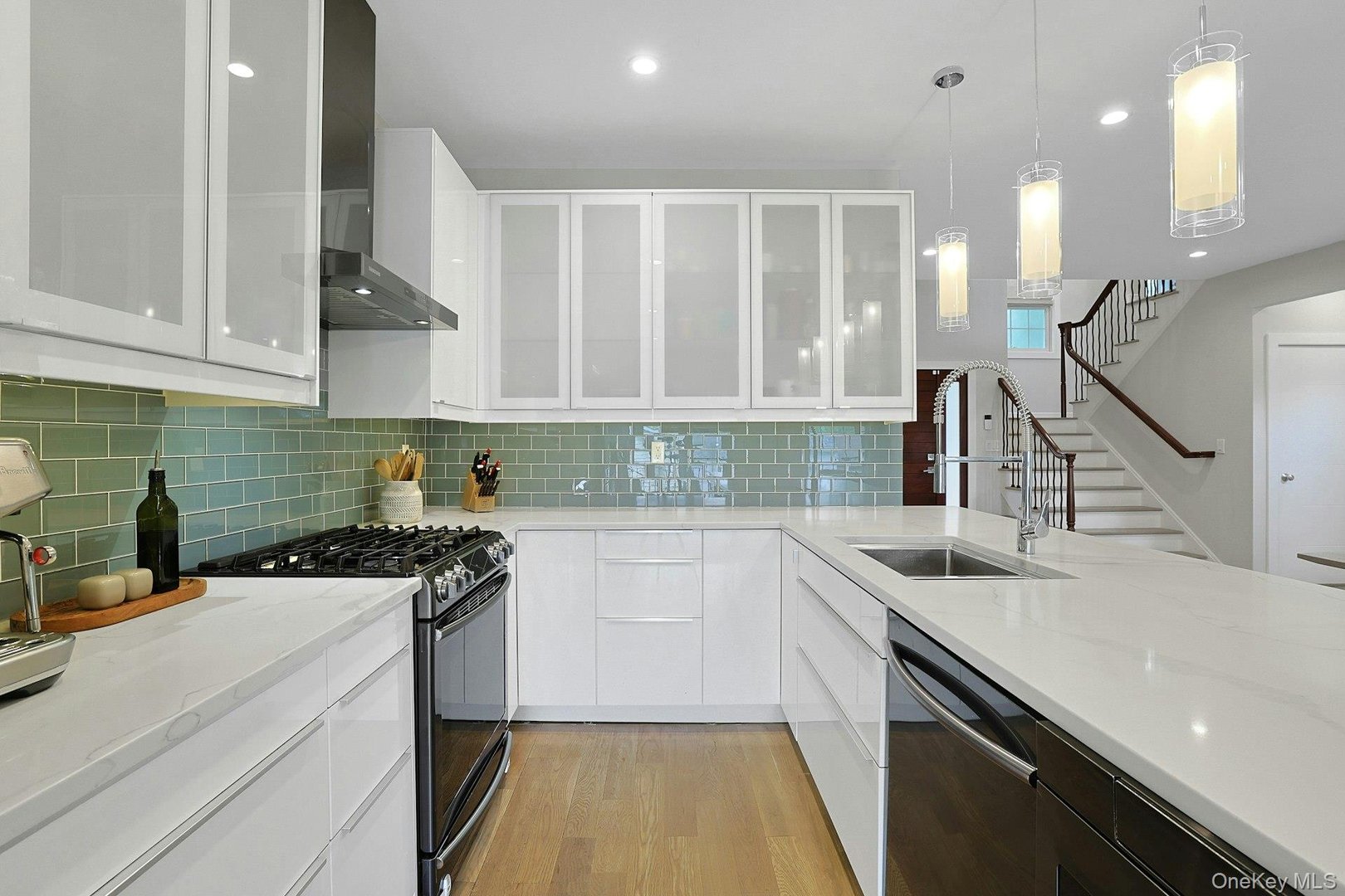 28 Rose Street #28 Photo 9
