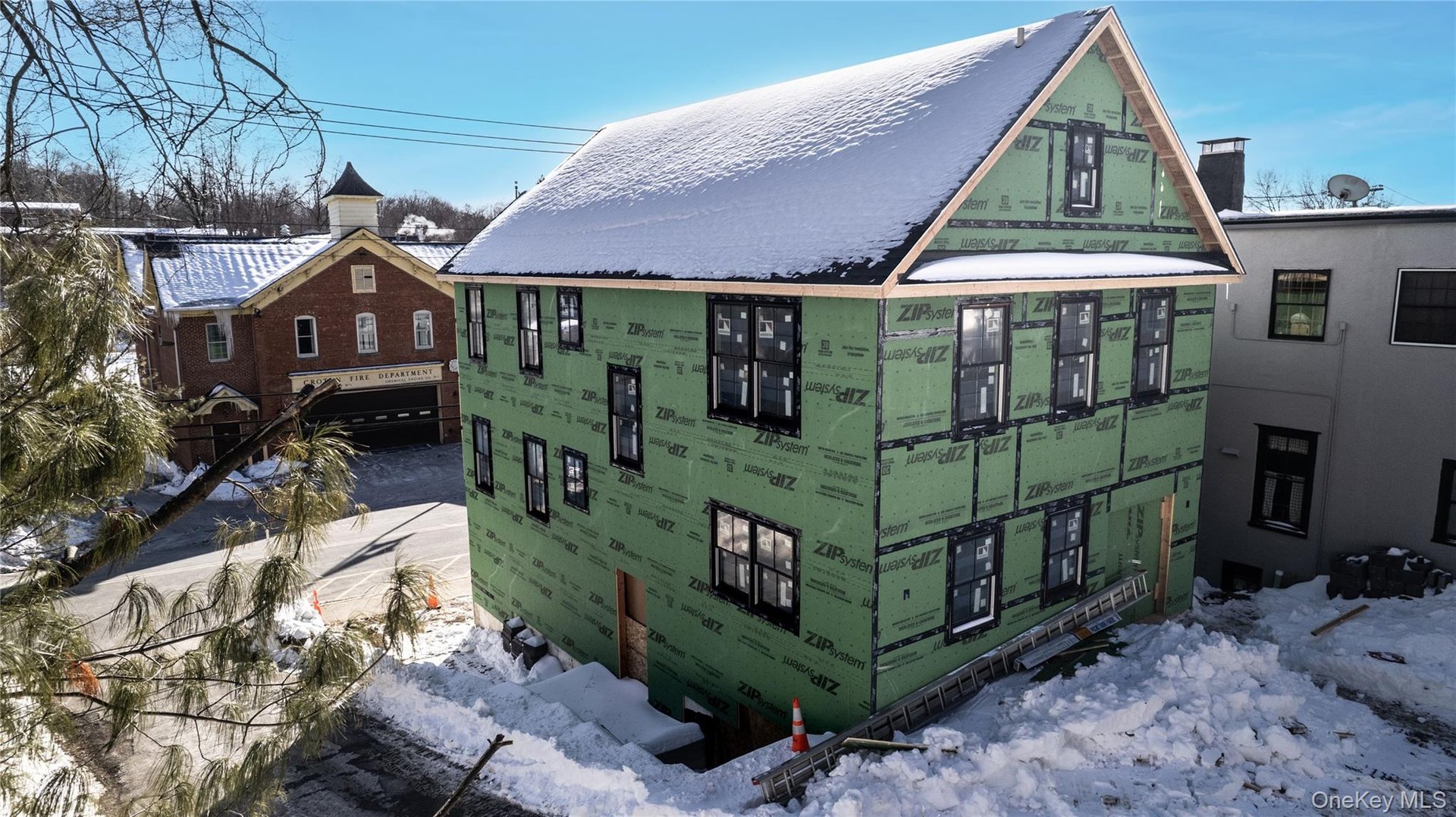 155 Grand Street Photo 5