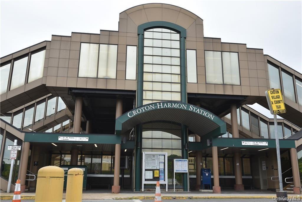 155 Grand Street Photo 31