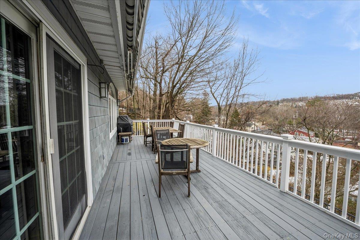 24 Kent Avenue Photo 20