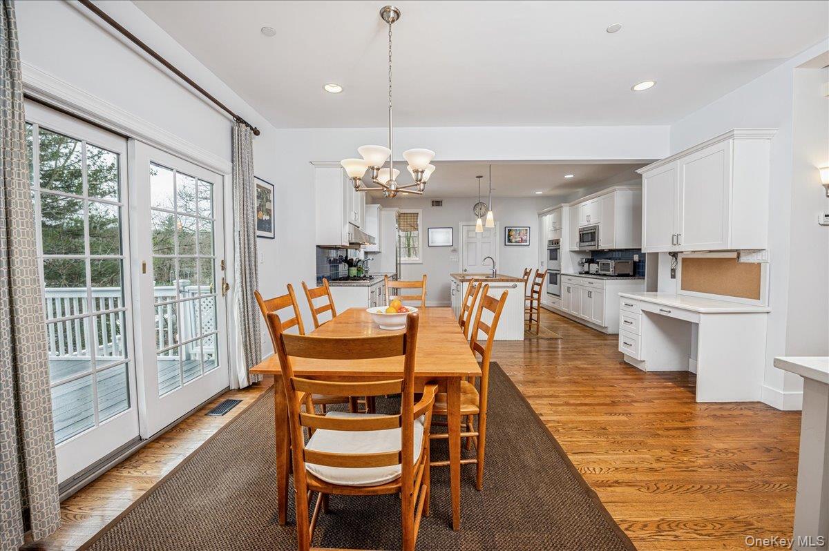 24 Kent Avenue Photo 16