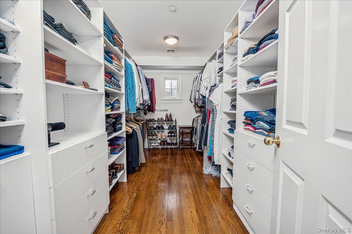 24 Kent Avenue Photo 24