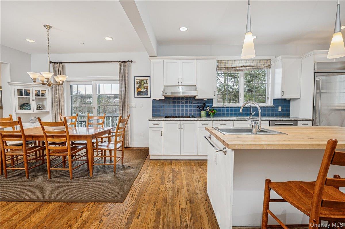 24 Kent Avenue Photo 14