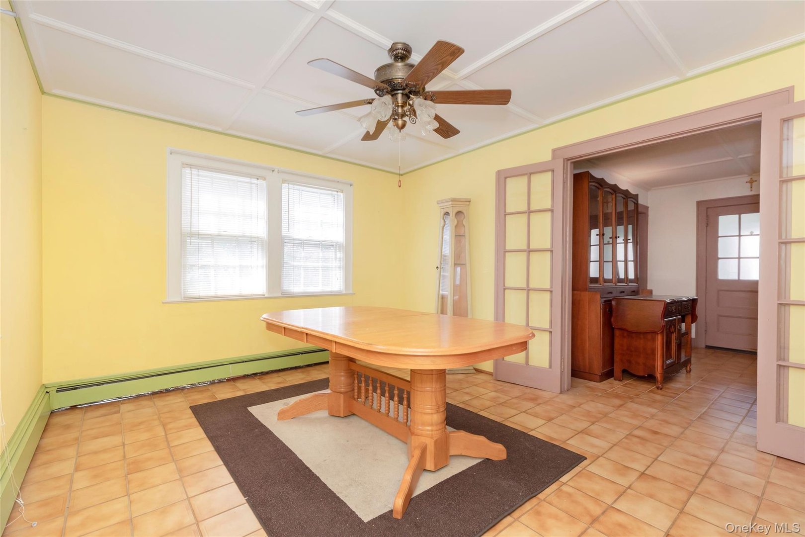 531 1/2 Willett Avenue Photo 9