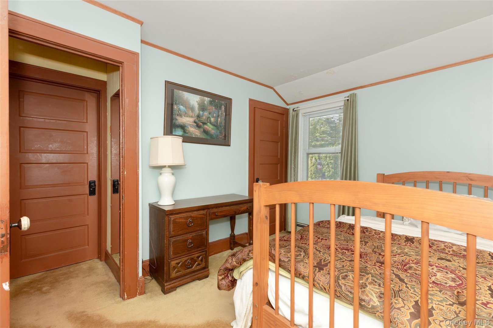 531 1/2 Willett Avenue Photo 20
