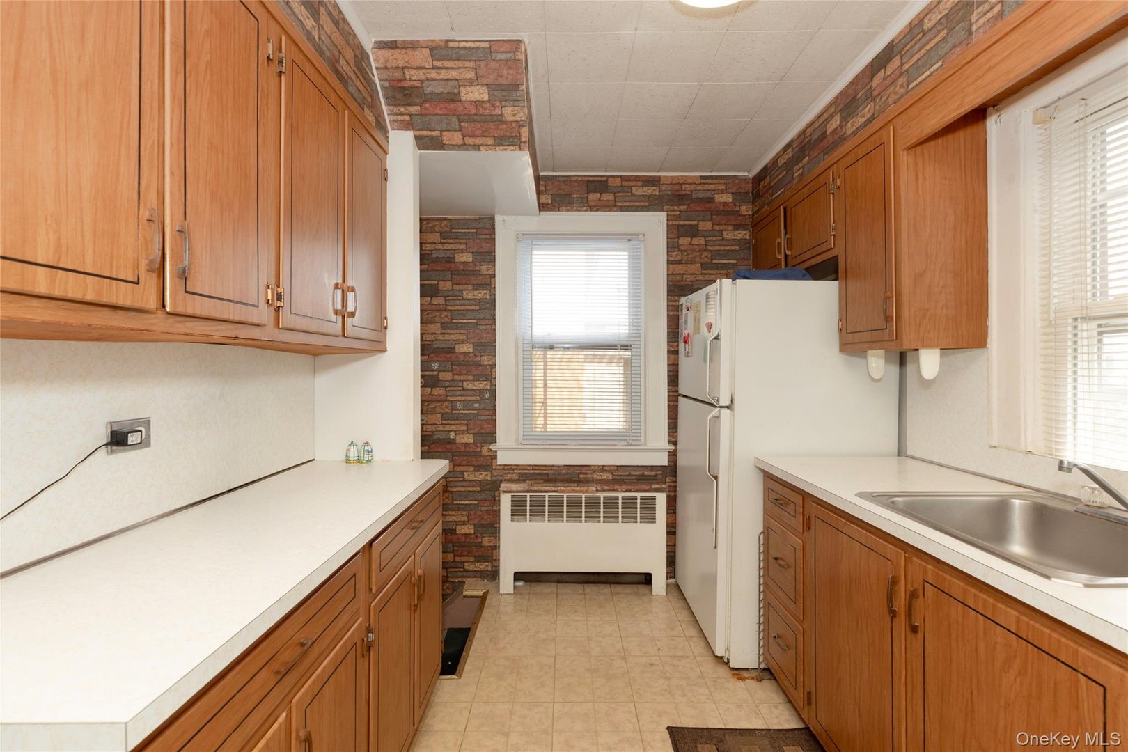 531 1/2 Willett Avenue Photo 12