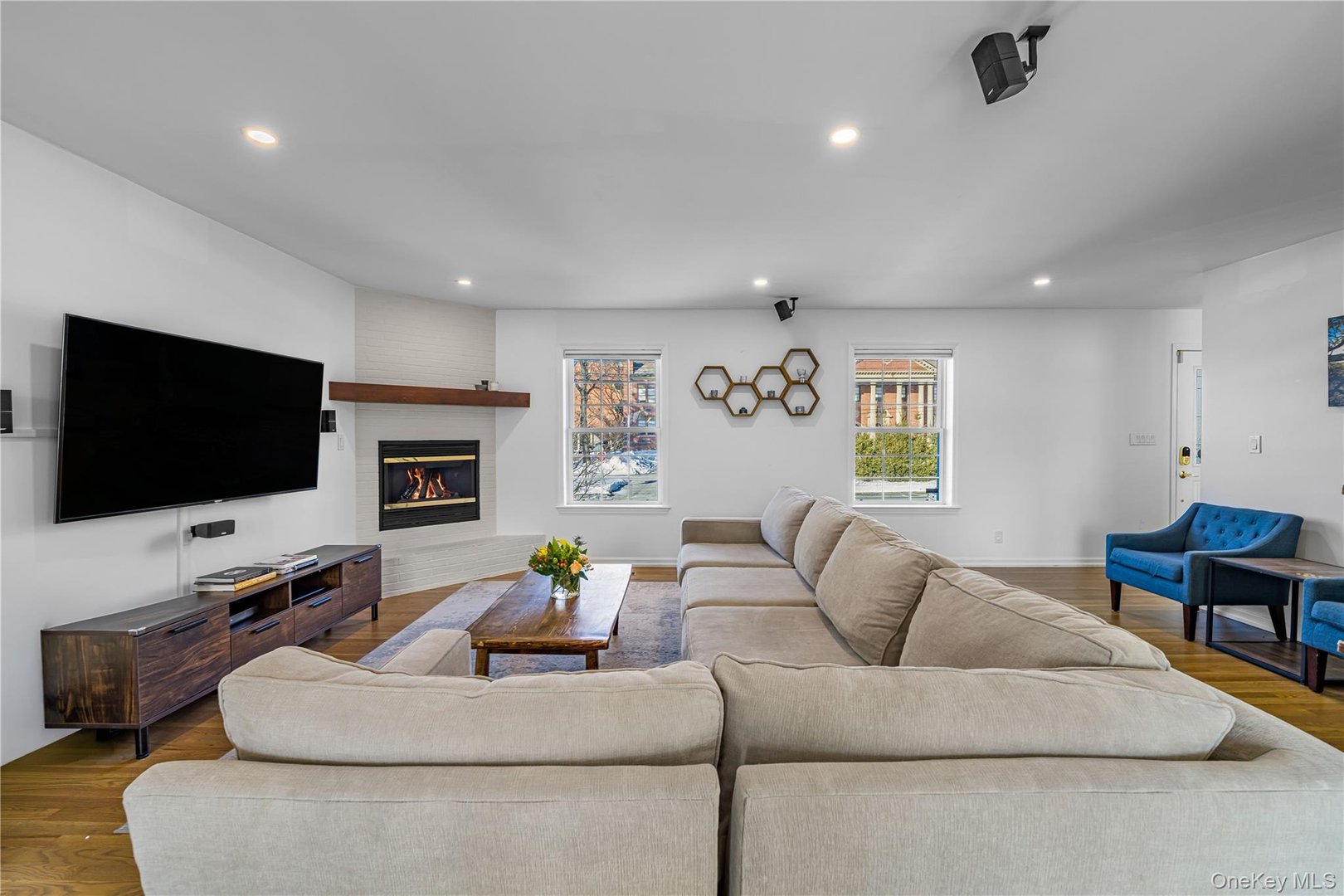 209 Neuton Avenue Photo 3