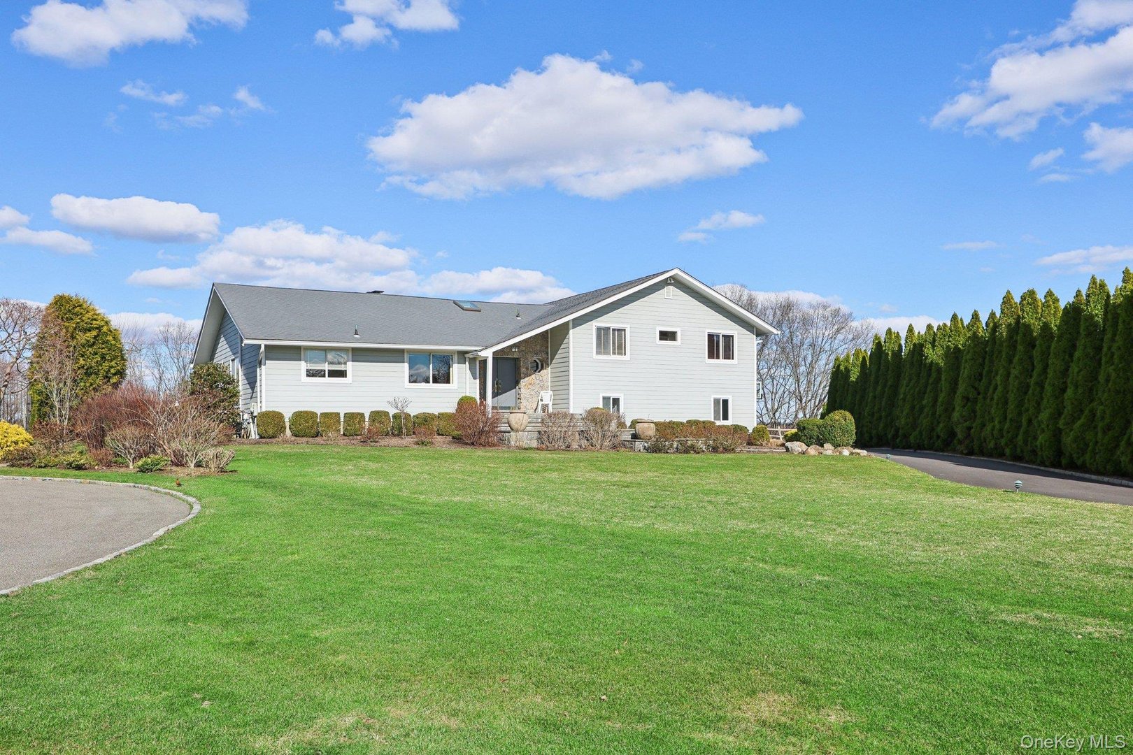 17 Magnolia Drive Photo 2