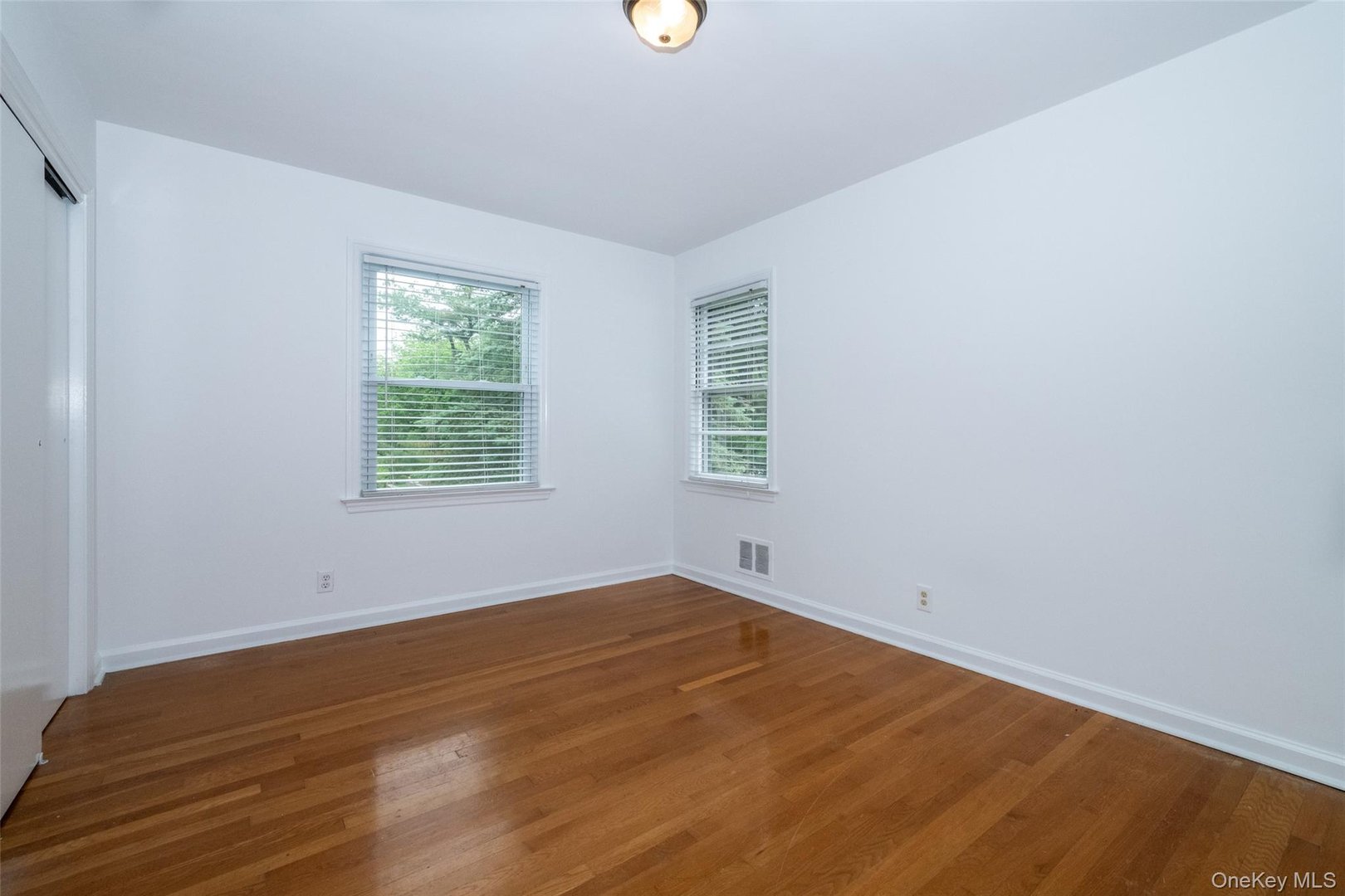 25 Crosshill Road Photo 14