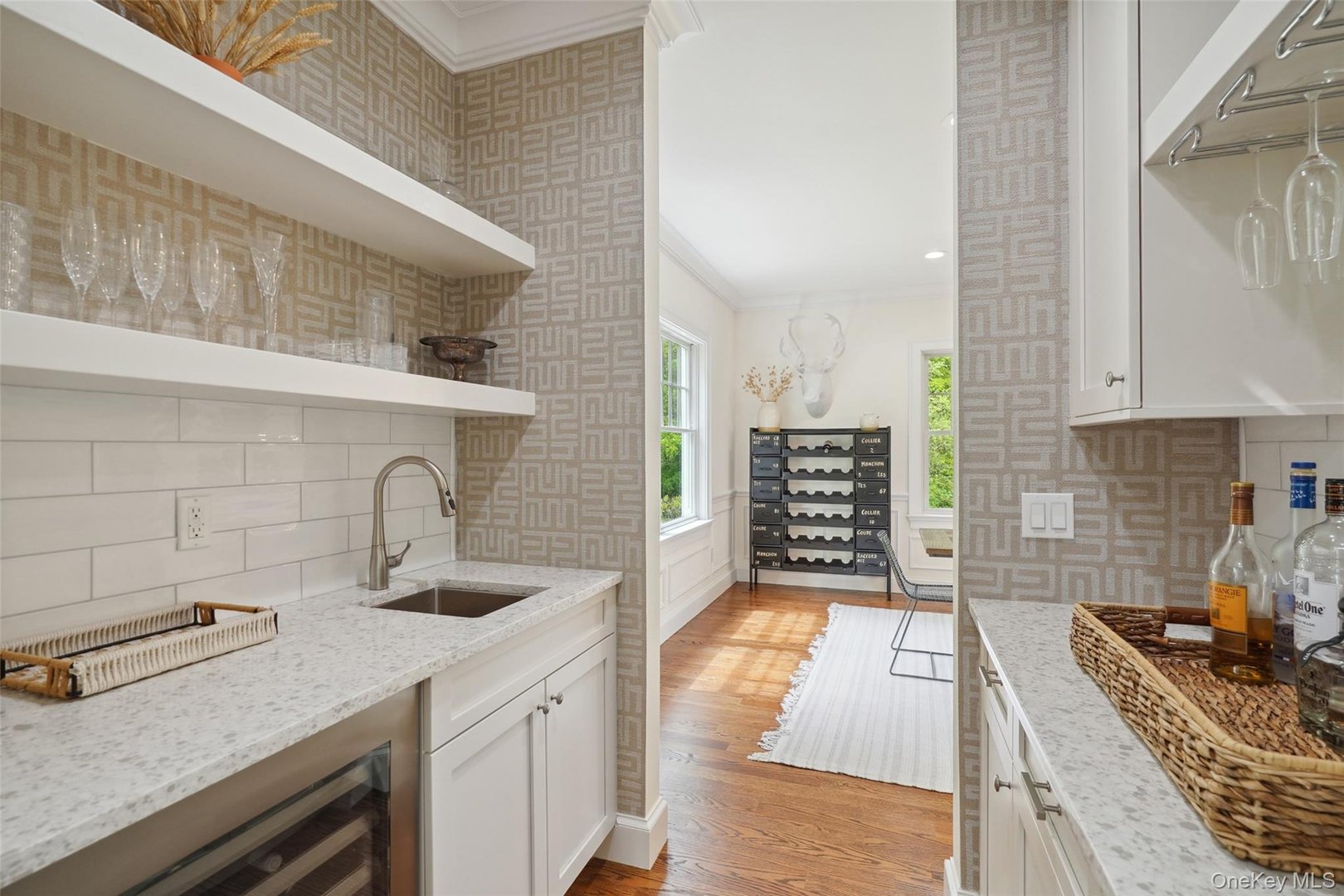 2 Bluestone Lane Photo 6