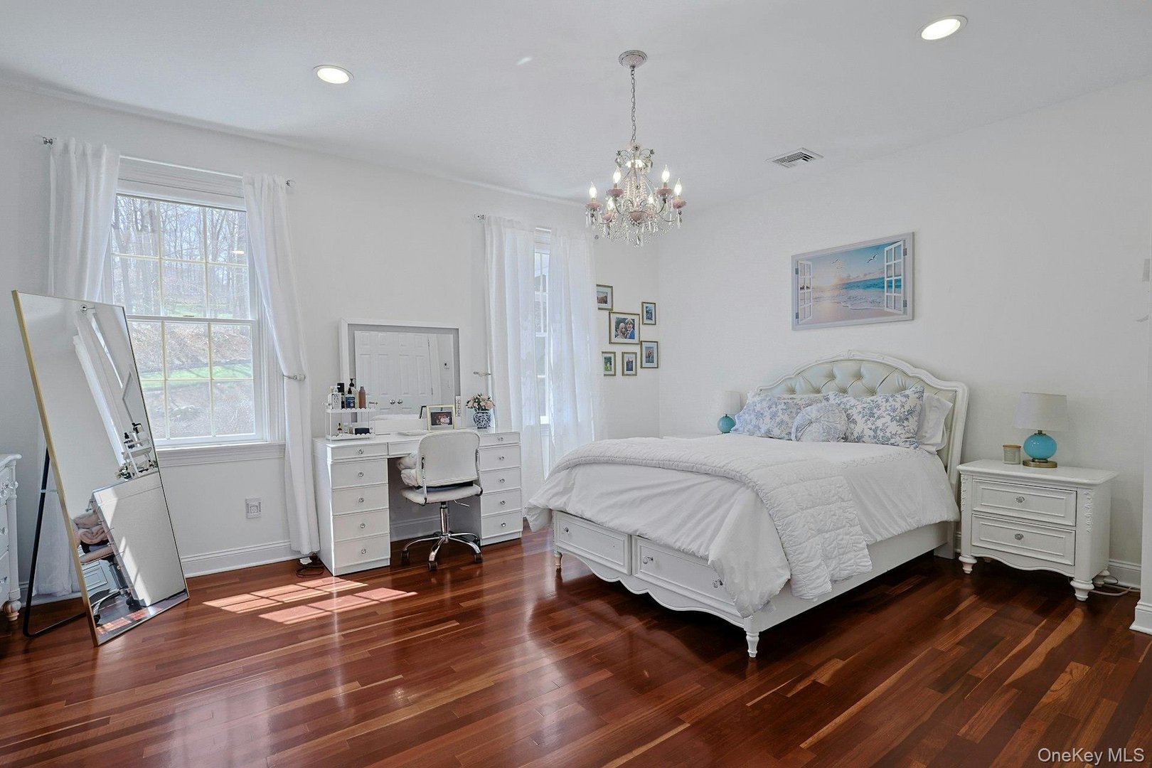350 Wooded Hill Court Photo 24