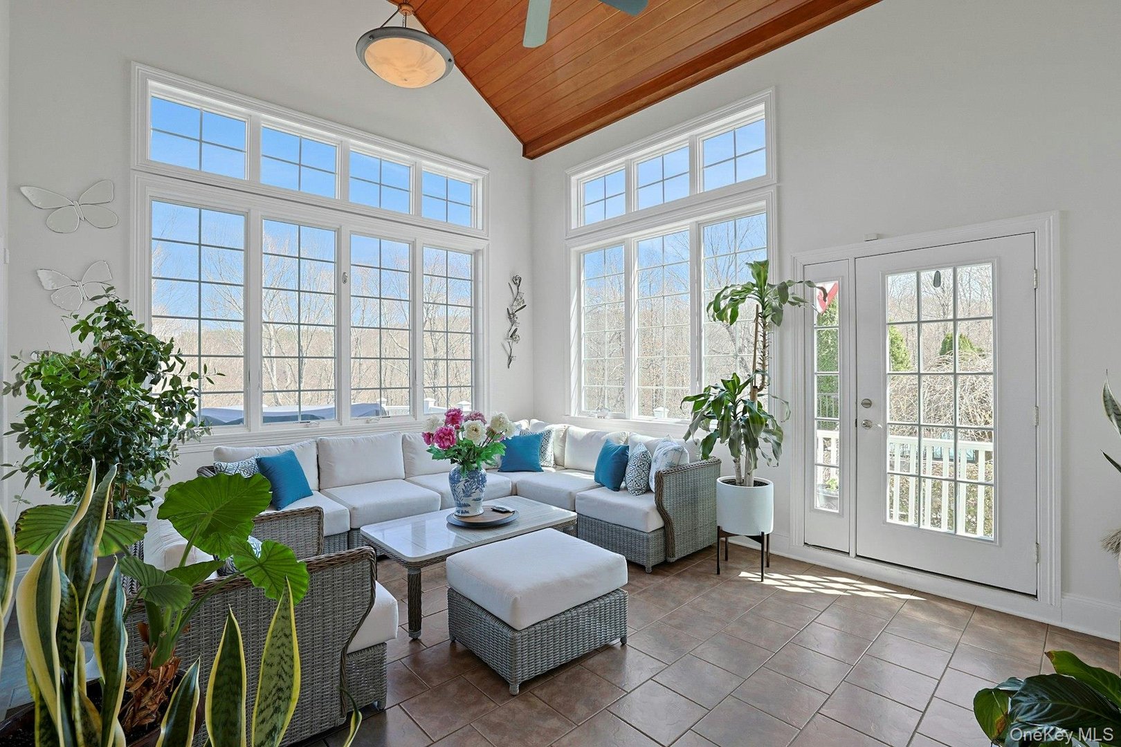 350 Wooded Hill Court Photo 16