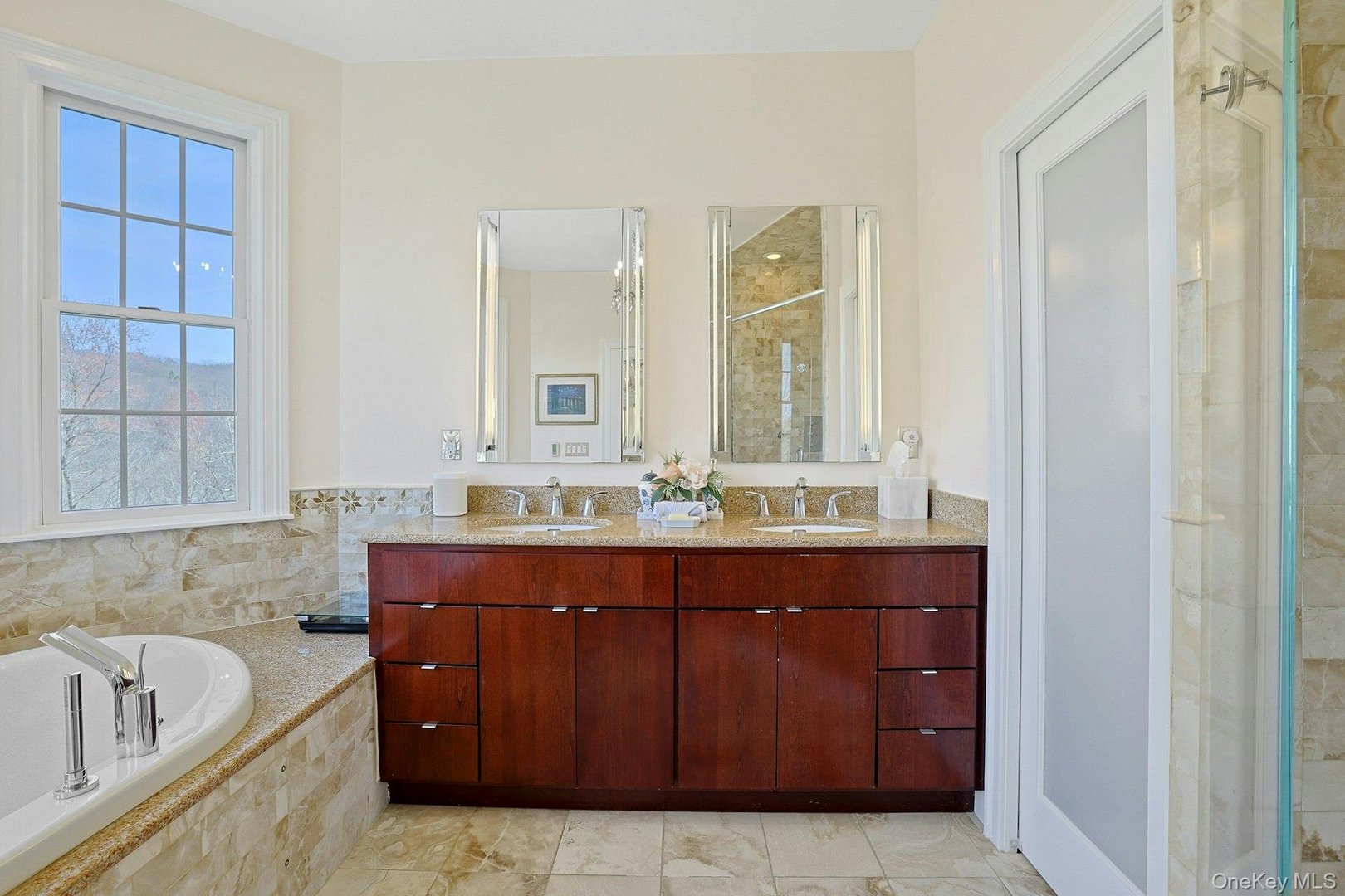 350 Wooded Hill Court Photo 20