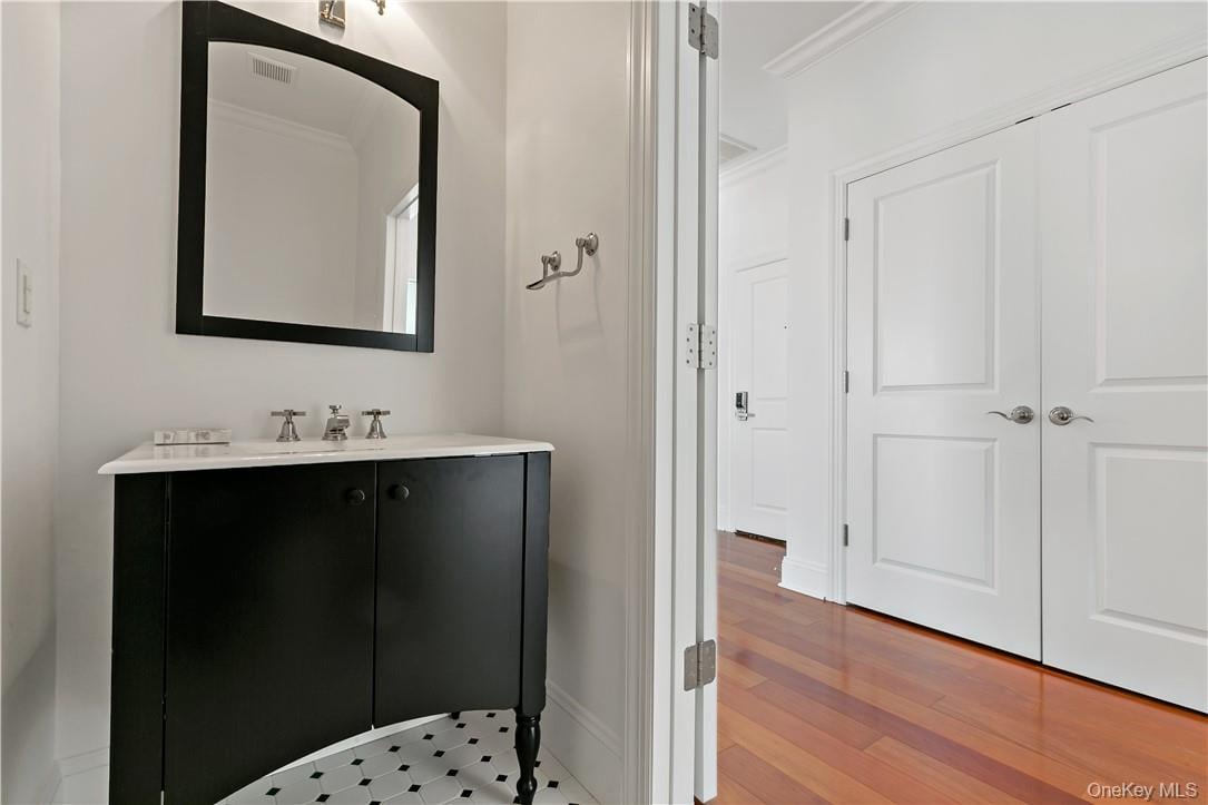 16 Rivers Edge Drive  #200 Photo 14