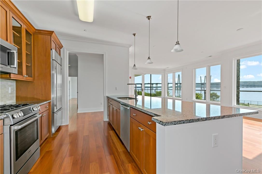 16 Rivers Edge Drive  #200 Photo 5