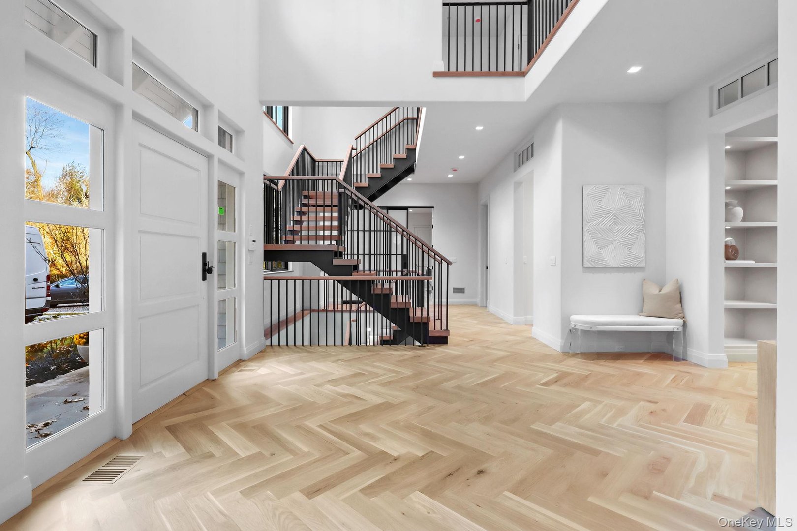 2 Barry Court Photo 10