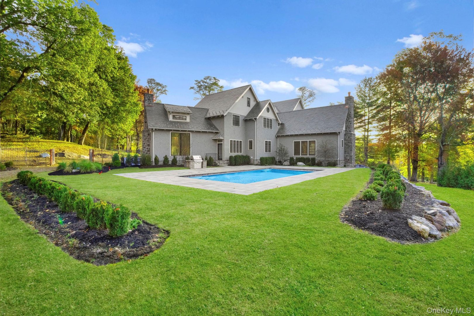 2 Barry Court Photo 6