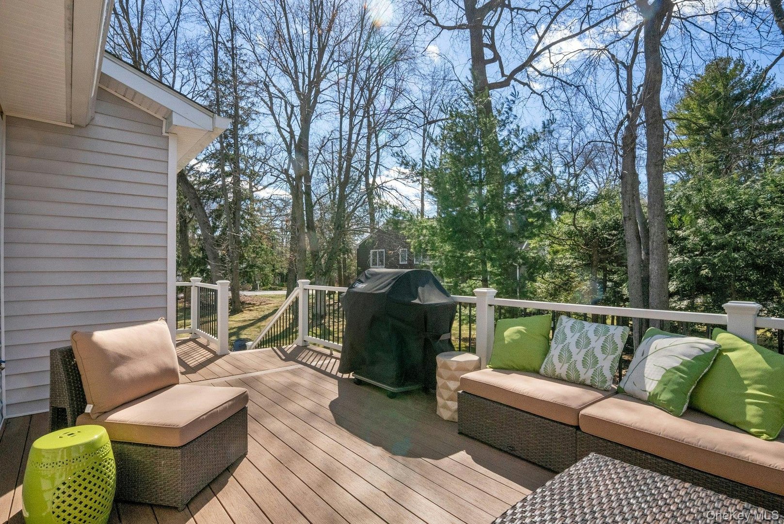 88 Marion Drive Photo 36