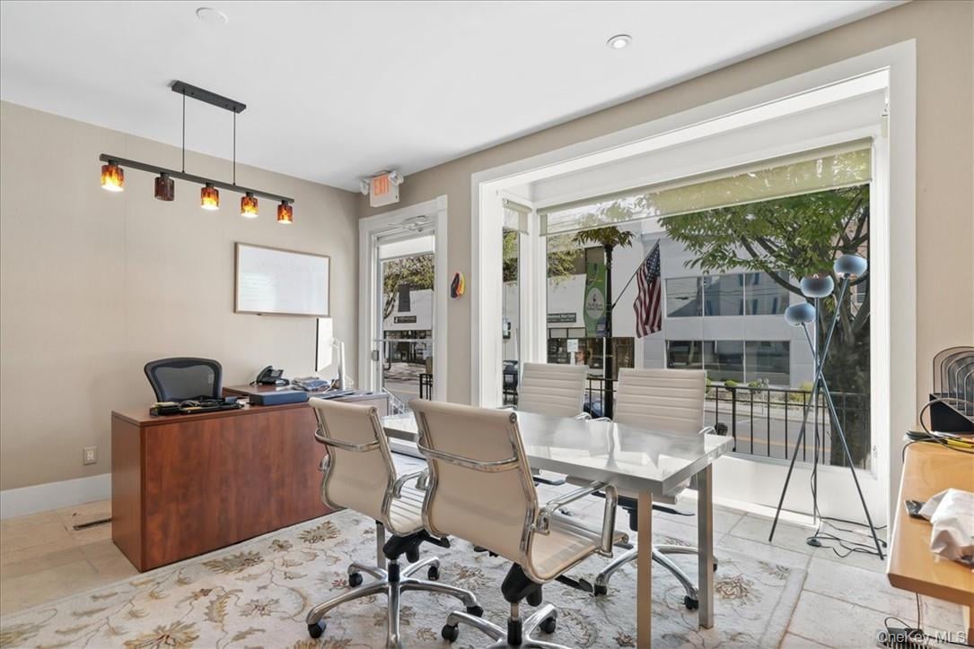 74 S Moger Avenue Photo 20