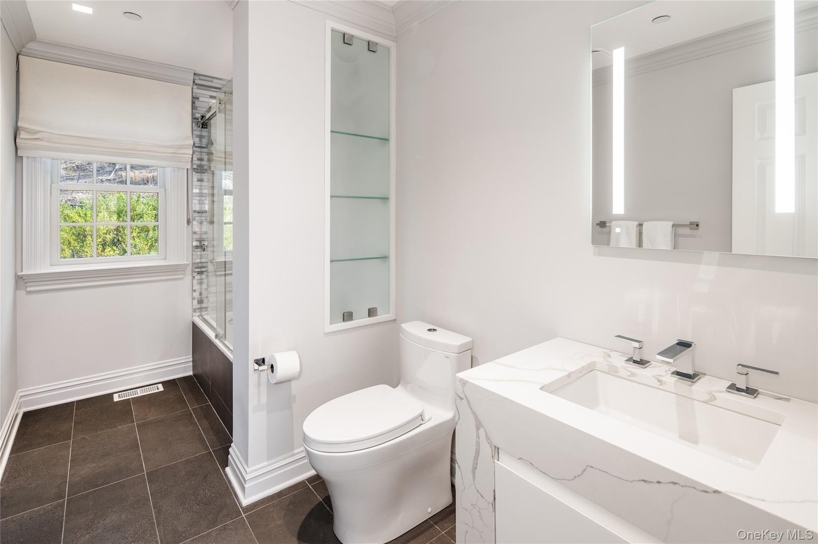 86 Sheather Road Photo 27