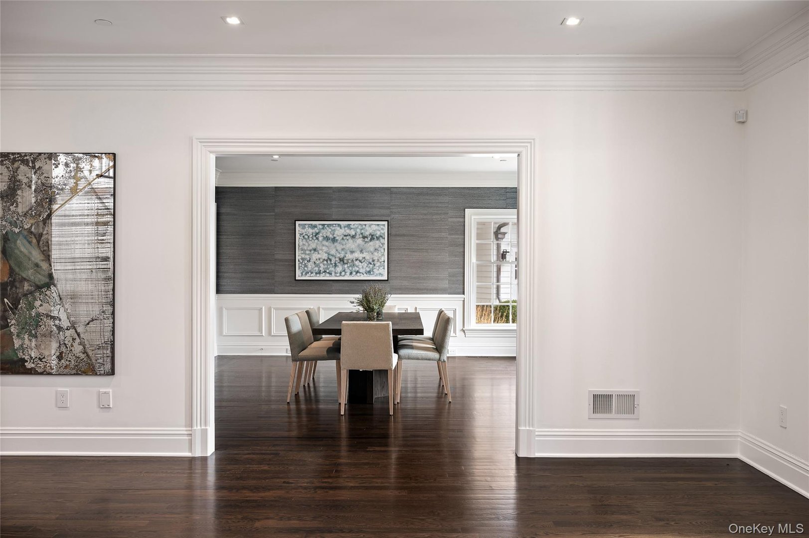 86 Sheather Road Photo 9