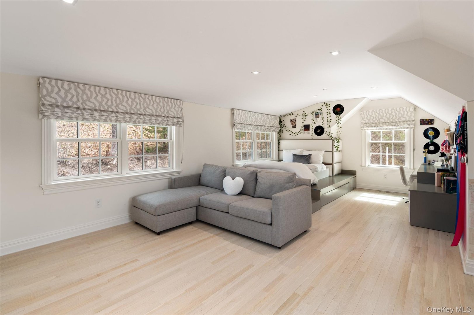86 Sheather Road Photo 39