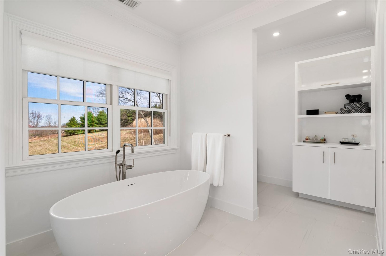 86 Sheather Road Photo 35