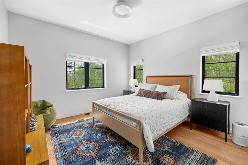 1 Confidential Avenue Photo 22