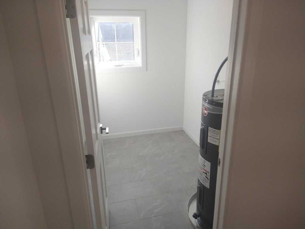 26 Russell St  #A-B Photo 17