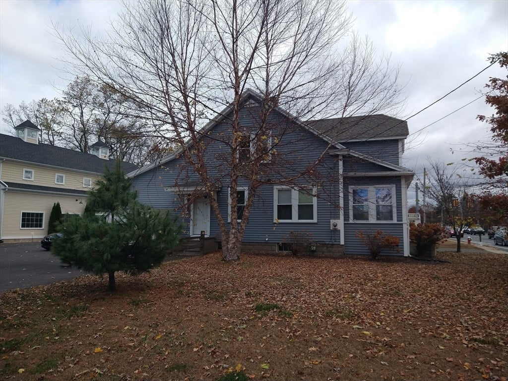 26 Russell St  #A-B Photo 9