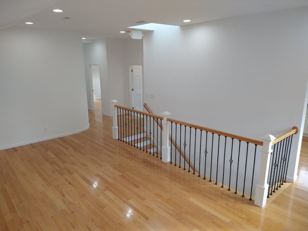 26 Russell St  #A-B Photo 11