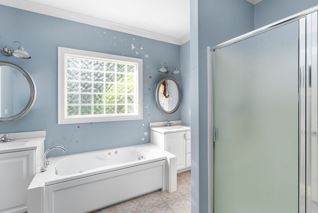 10 Golden Cir Photo 16