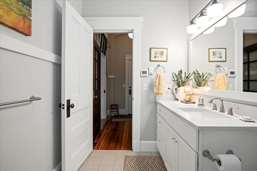 58 Main St  #3 Photo 8