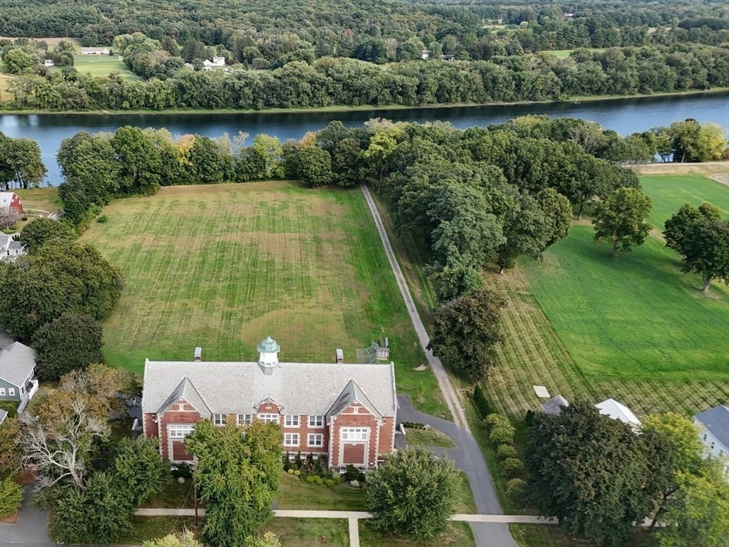 58 Main St  #3 Photo 32