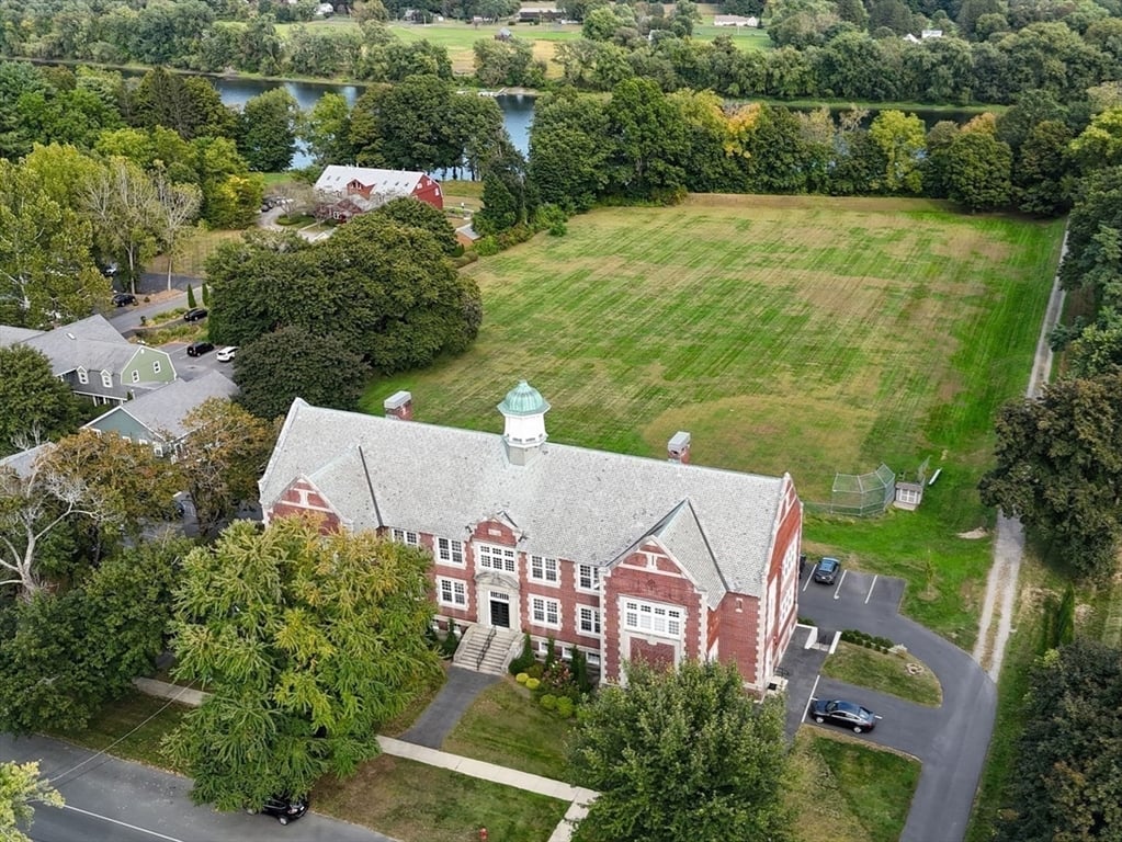 58 Main St  #3 Photo 31