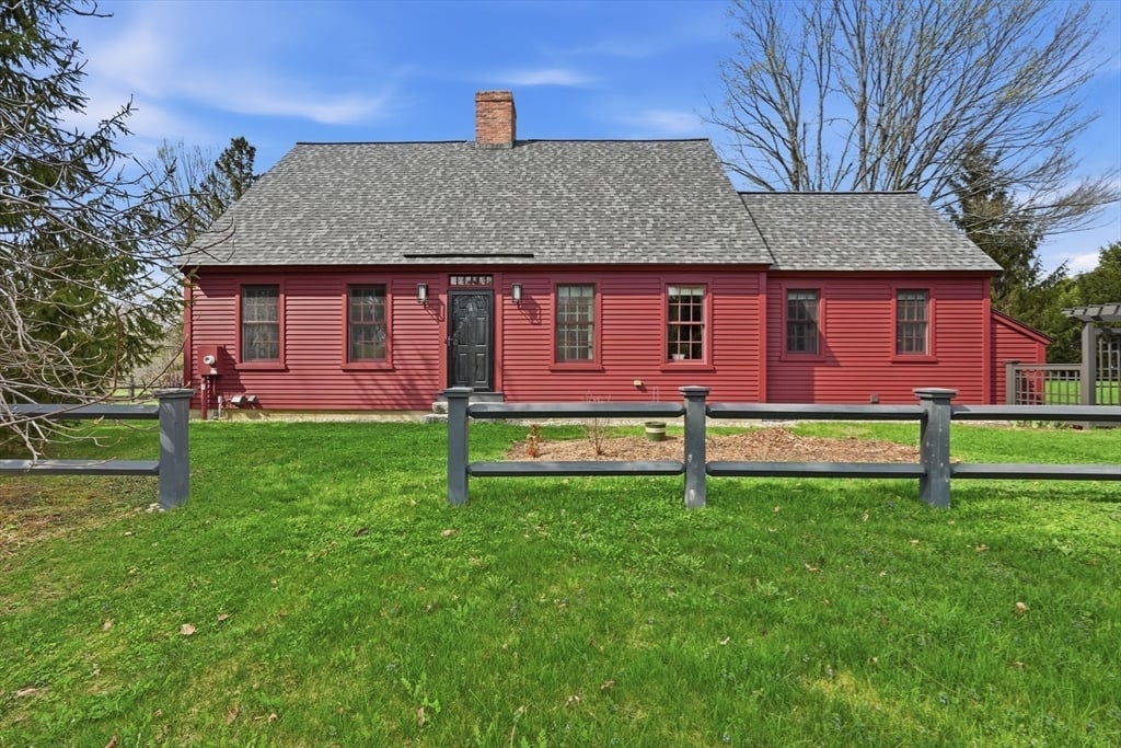 281 Leverett Rd Photo 36