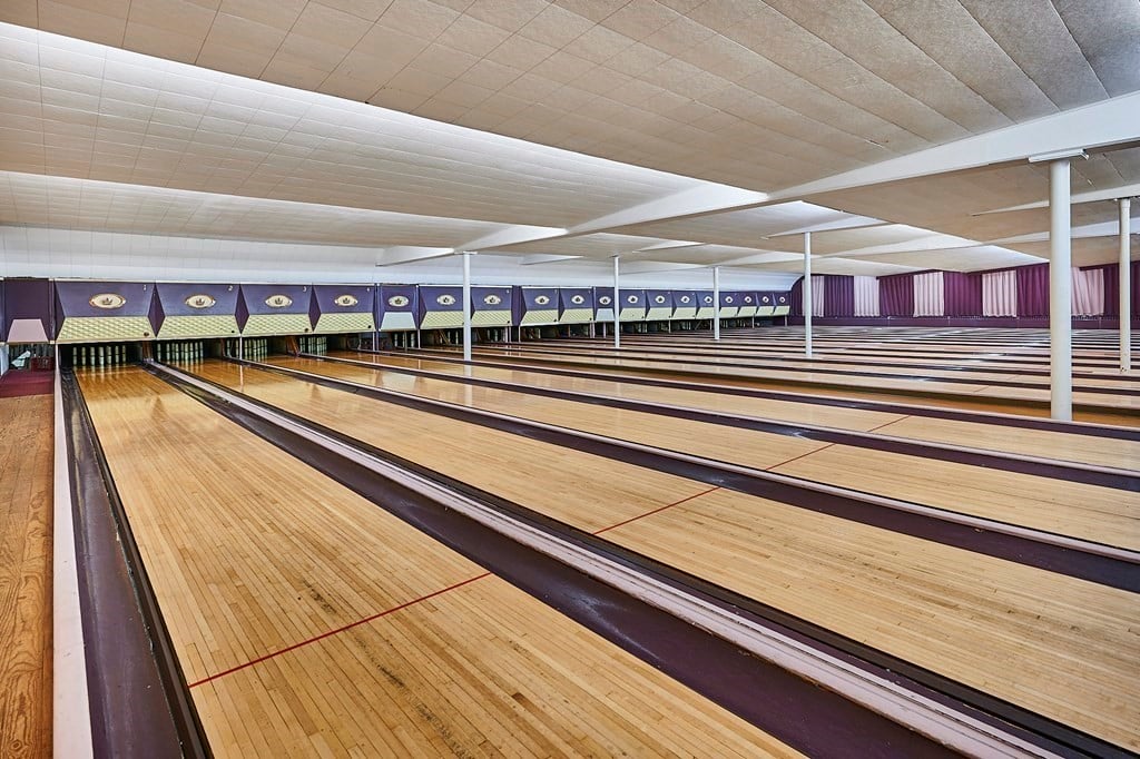 74 College Hwy Photo 24