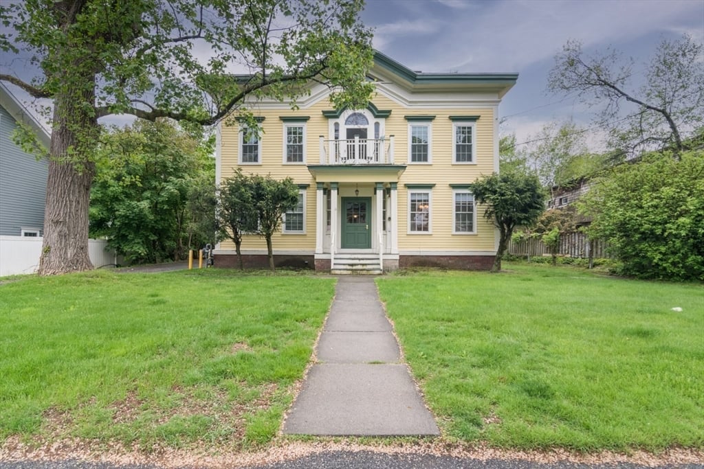 81 Bridge St. Photo 4
