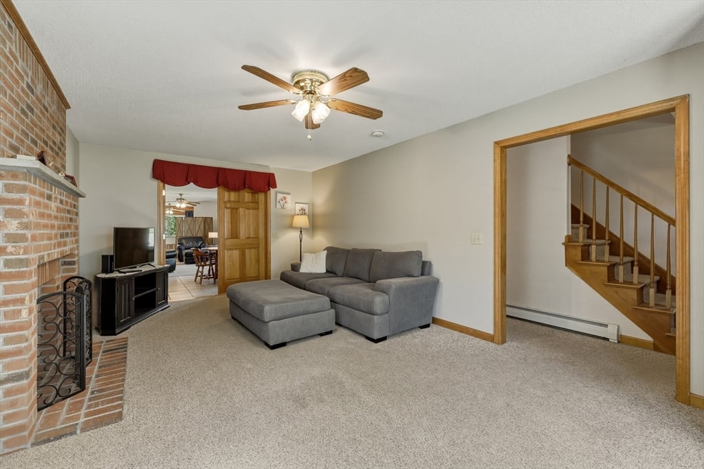 1 Kozera Ave Photo 10