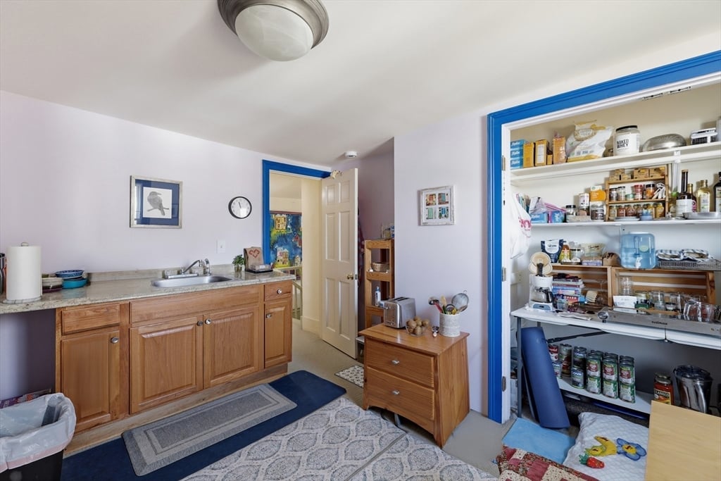 128 West St Photo 33