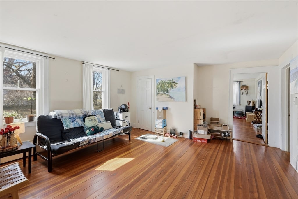 128 West St Photo 23